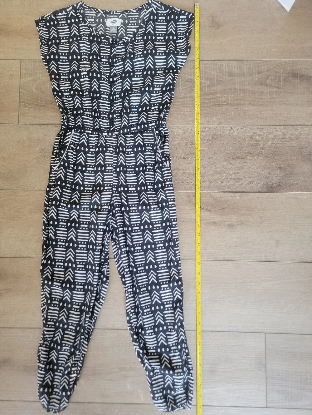Old Navy Print Jump Rayon Black White Geometric Jumpsuit Girl Sz M (8) Boho